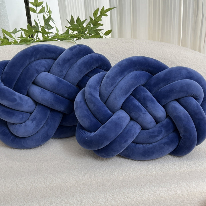CozyPlush Set with 2 Plush Decorative Pillows – Soft Elegance for Your Home