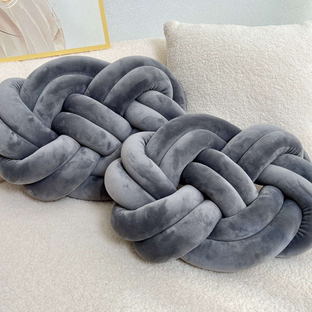CozyPlush Set with 2 Plush Decorative Pillows – Soft Elegance for Your Home