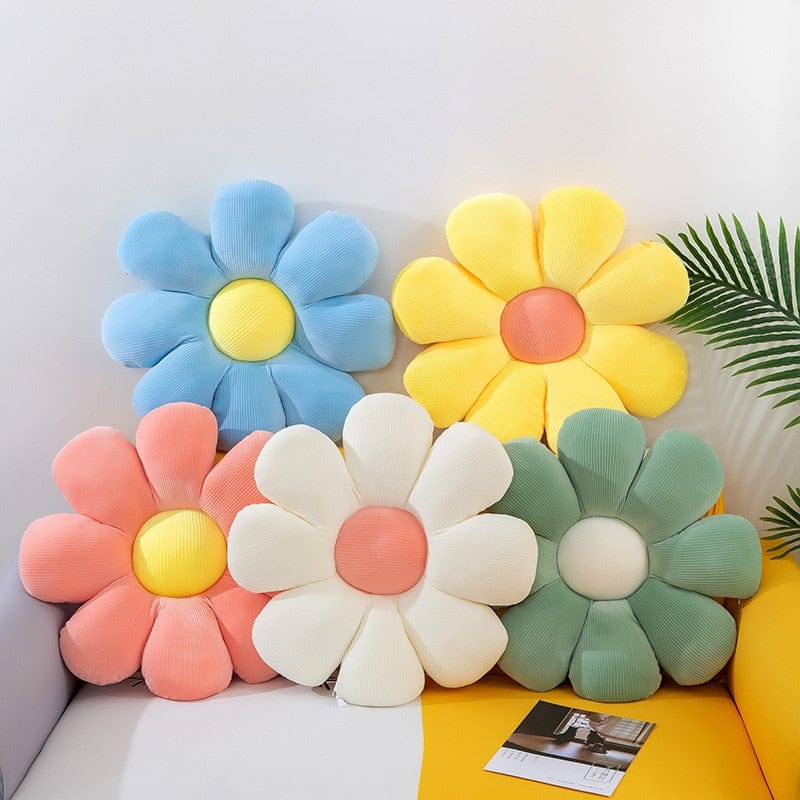 Blossom-shaped cushion