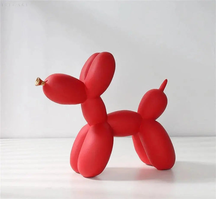Balloon ornament with golden beak