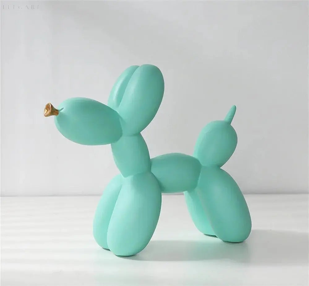 Balloon ornament with golden beak