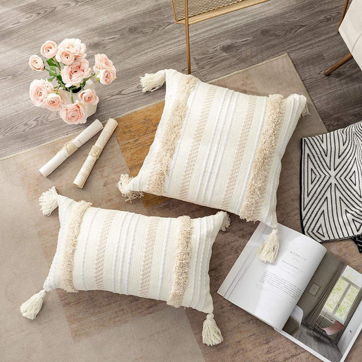 Structured Pillowcase with Tassels
