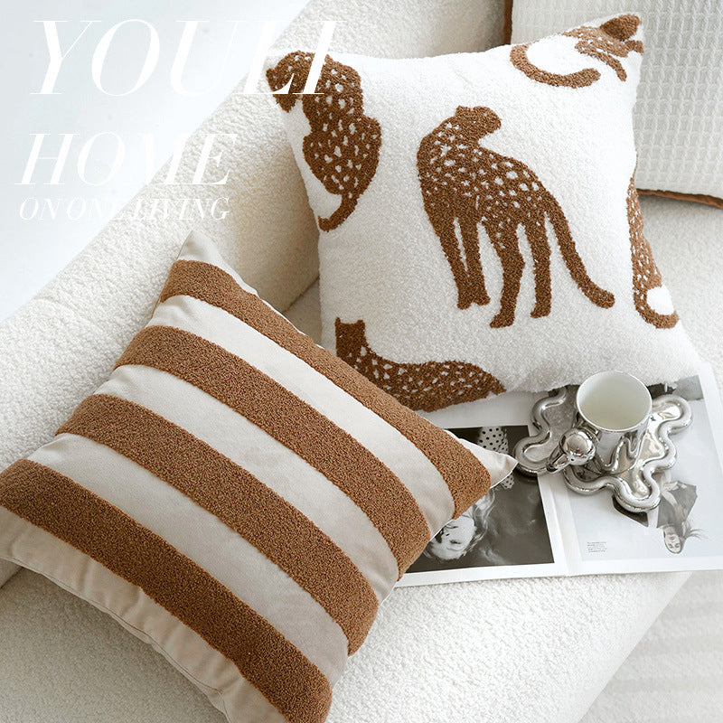 Structured Pillowcase with Elegant Edge