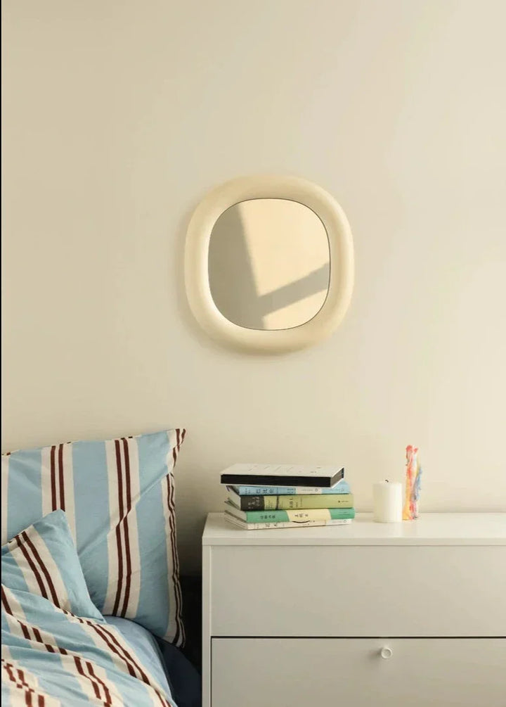 Seeker Mirror