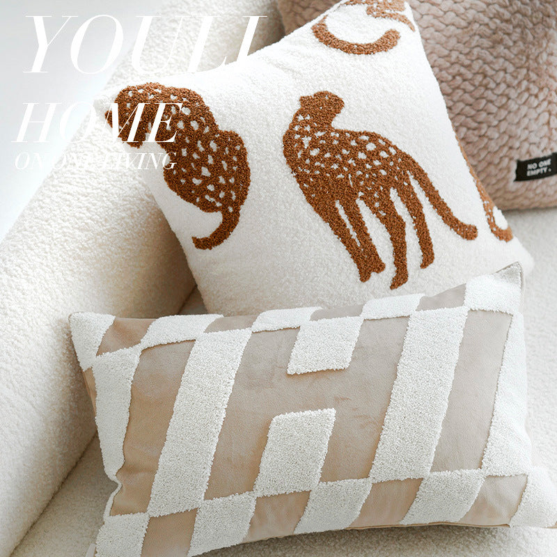 Structured Pillowcase with Elegant Edge