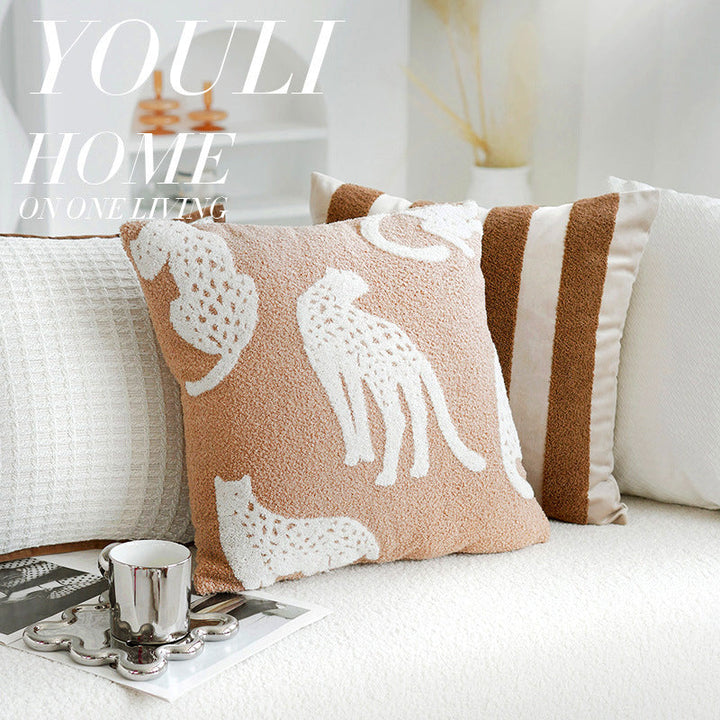 Structured Pillowcase with Elegant Edge