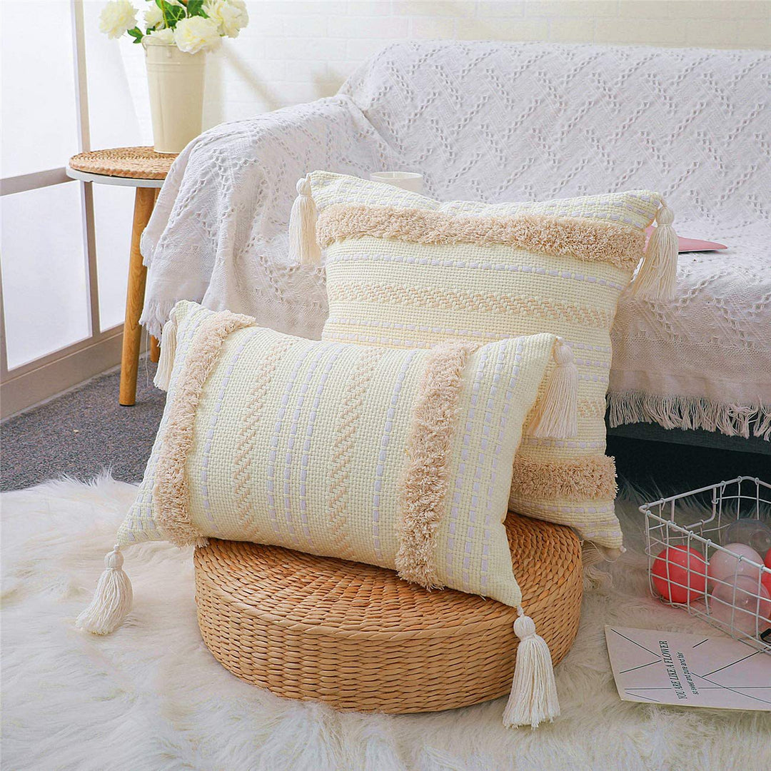 Structured Pillowcase with Tassels