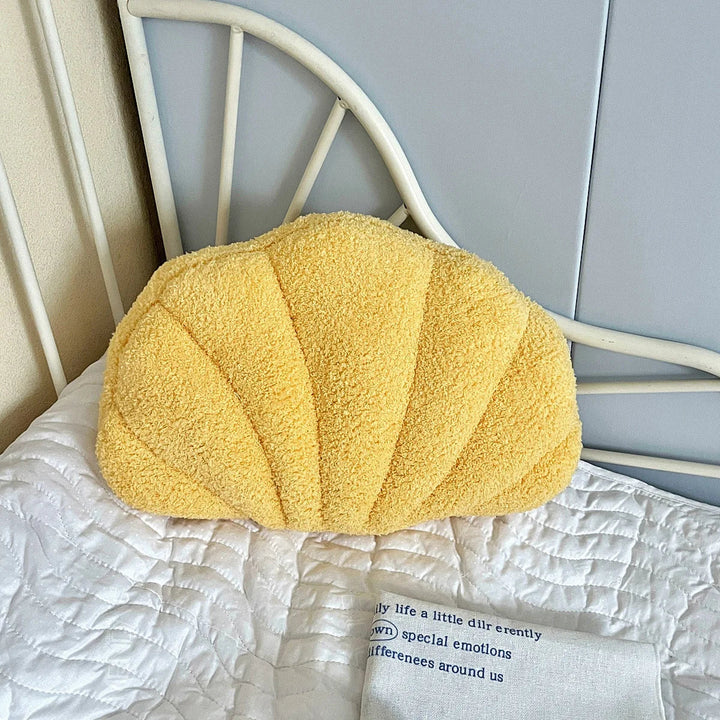 Pastel Shell Cushion – Fluffy Bouclé Plush Pillow
