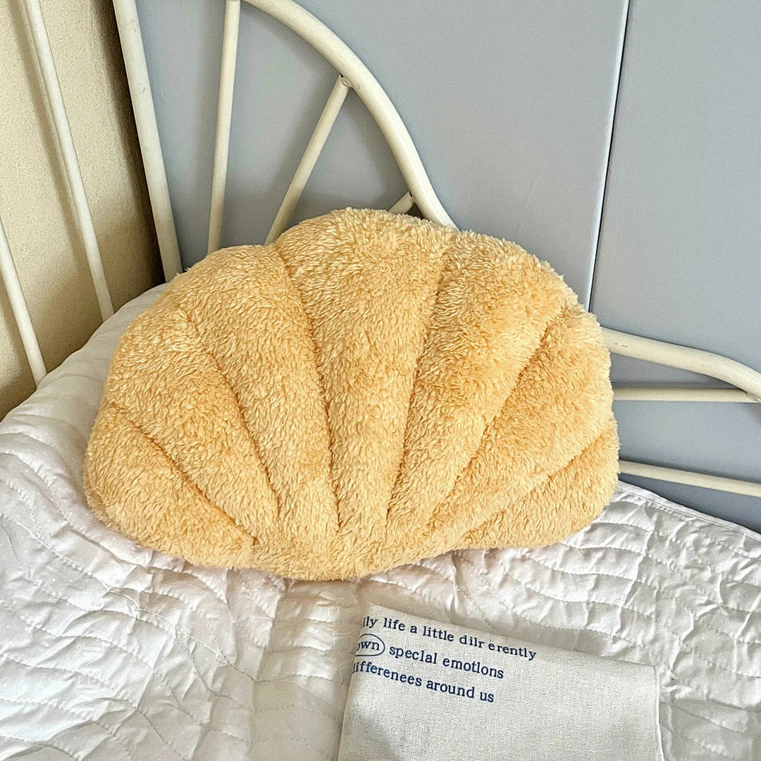 Pastel Shell Cushion – Fluffy Bouclé Plush Pillow
