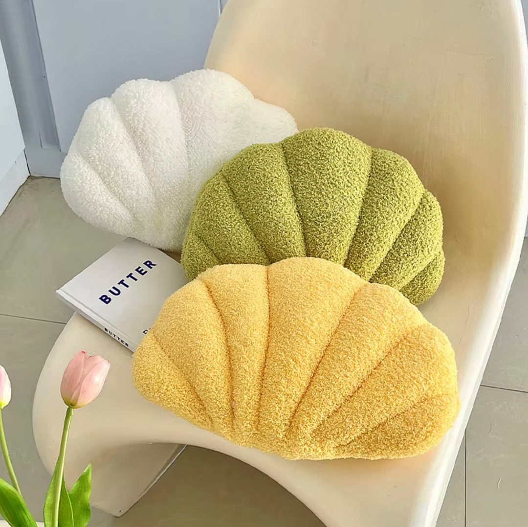Pastel Shell Cushion – Fluffy Bouclé Plush Pillow