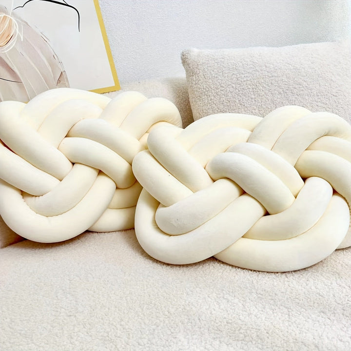 CozyPlush Set with 2 Plush Decorative Pillows – Soft Elegance for Your Home